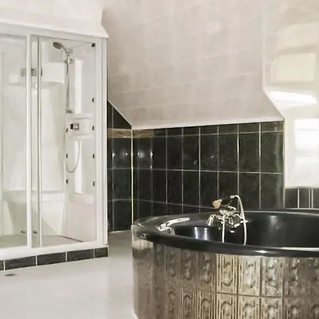 1 Bedroom Amazing In Brenna-gorki Male *