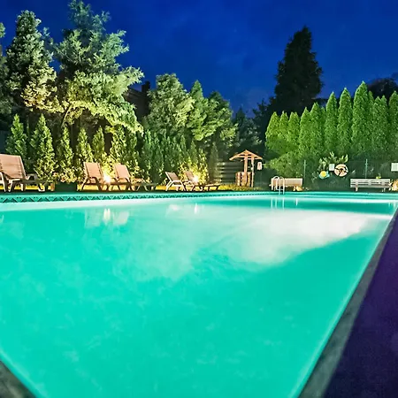 1 Bedroom Amazing In Brenna-gorki Male Apartament Gorki Male (Silesia)