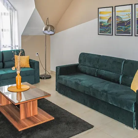 1 Bedroom Amazing In Brenna-gorki Male *